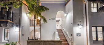 Casa Riviera 8 - Boutique Suites