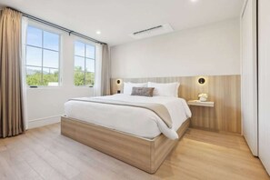 1 bedroom, iron/ironing board, travel cot, WiFi