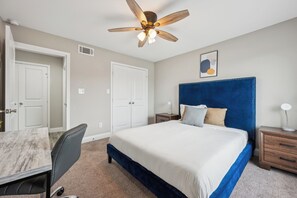 1 Schlafzimmer, Schreibtisch, Bügeleisen/Bügelbrett, kostenloses WLAN