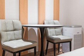 Twin Room - ANYANG IT CENTRO HOTEL (Anyang)