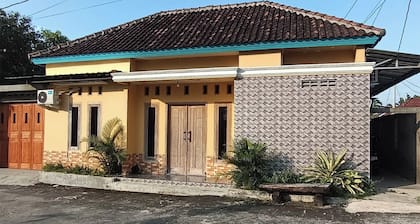 Omah Warih Homestay