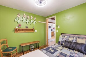 House (2 Bedrooms) | Interior