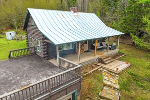 House (3 Bedrooms) | Interior - 2 Mi to Lake Willoughby: Peaceful Log Cabin! (West Burke)