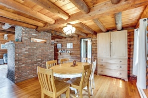 Interior - 2 Mi to Lake Willoughby: Peaceful Log Cabin! (West Burke)