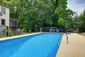 House (2 Bedrooms) | Interior - 1 Mi to Downtown Lynchburg: Cozy Apt w/ Pool (Lynchburg)