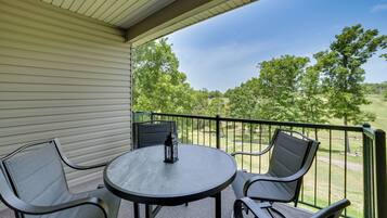 Apartment (2 Bedrooms) | Front of property