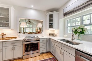 Cottage (3 Bedrooms) | Interior
