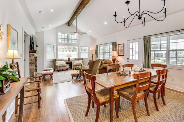 Cottage (3 Bedrooms) | Interior - Cottage 3 Mi to Dry Falls: Bring Your Pup! (Highlands)