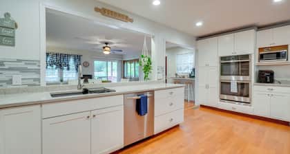 Hike, Fish & More: Home on 5 Acres in Crossville!