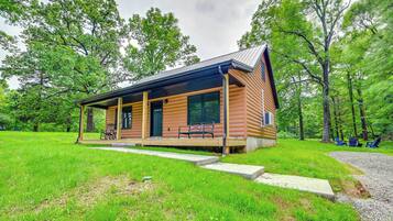 House (2 Bedrooms) | Depan hartanah