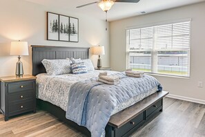 Apartment (3 Bedrooms) | Interior - 3 Mi to Shore: Family Townhome in Surfside Beach (Surfside Beach)