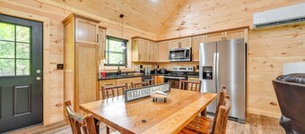 Near Mammoth Cave: Family-friendly Cabin w/ Patio!