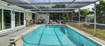 Happy Hideaway, Private Pool & Patio, North Port!