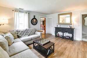 Talo (Multiple Bedrooms) | Sisätilat