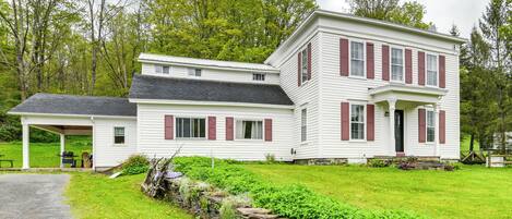 Fachada de la propiedad