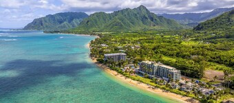 Resort Condo on Oahu: Ocean & Pool Views!