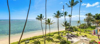 Resort Condo on Oahu: Ocean & Pool Views!