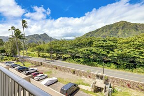 Interior - Resort Condo on Oahu: Ocean & Pool Views! (Hau`ula)