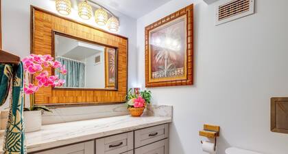 Resort Condo on Oahu: Ocean & Pool Views!