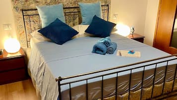 3 chambres, bureau, fer et planche à repasser, Wi-Fi gratuit