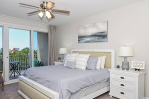 3 bedrooms, iron/ironing board, free WiFi, bed sheets - 3rd Floor Condo w/ Large Community Pool in Central Destin! 🌺🐬 (Destin)