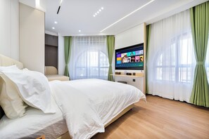 笔记本电脑工作区、遮光窗帘、隔音、熨斗/熨板