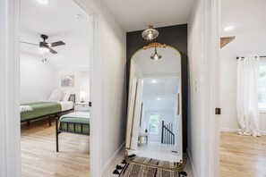 3 chambres, fer et planche à repasser, lit parapluie, Wi-Fi