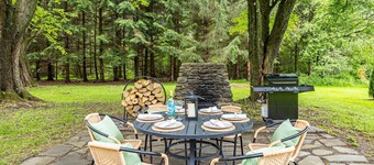 Watkins Glen Luxury Escape on Seneca Wine Trail