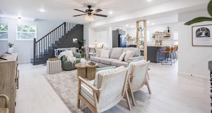 Watkins Glen Luxury Escape on Seneca Wine Trail