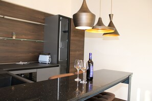 Oven, stovetop, dishwasher, coffee/tea maker