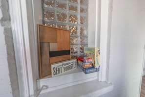 Food and drink - Cincy_Stay_And_Play / K&Q Comfort + Walkable Gem (Cincinnati)