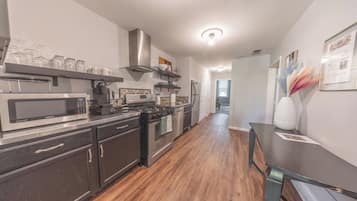 Microwave, oven, stovetop, dishwasher