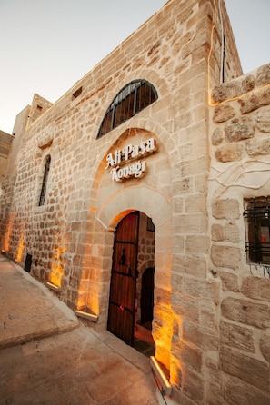 Exterior - Ali Paşa Konağı (Mardin)