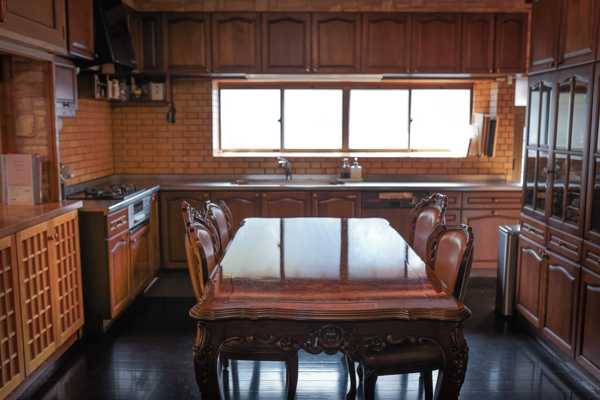 冰箱、微波爐、烤箱、爐台