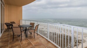 Outdoor dining - **TOP RATED** Lazy River/Beautiful Sunset Views (Orange Beach)