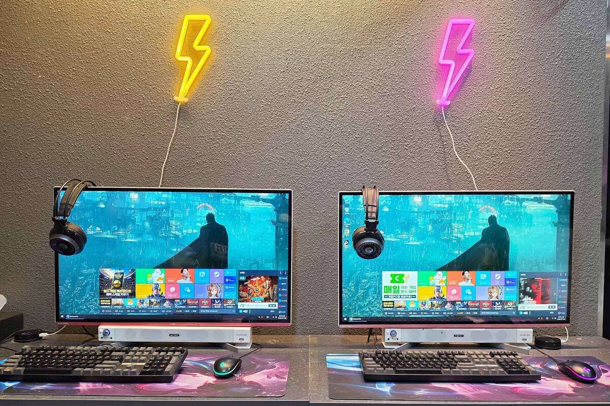 Studio | Skrivebord, skrivebord for bærbar PC og wi-fi (inkludert)