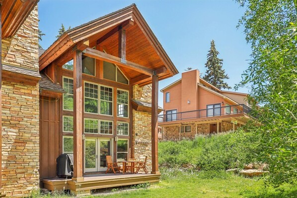Exterior - Elkpoint Townhome 8 - Ski in/Ski Out - Best Location / Slope views (Durango)