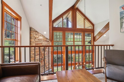 Elkpoint Townhome 8 - Ski in/Ski Out - Best Location / Slope views