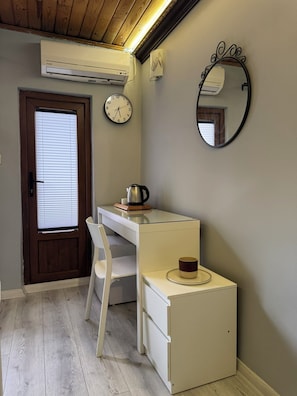 Standaard tweepersoonskamer | Dineren op de kamer