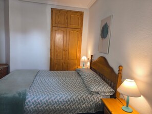 2 bedrooms