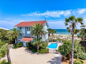 Exterior - Island Escape - Beach front, Private Pool, Pet Friendly and Fully Renovated! (St. George Island)
