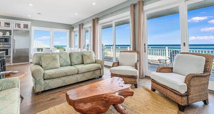 Island Escape ~ Beach front, Private Pool, Pet-Friendly, Fully Renovated!