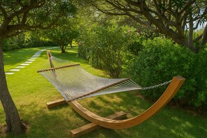 Property grounds - Beach Garden Villa (Pittulongu)