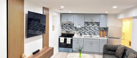 تلفزيون ذكي