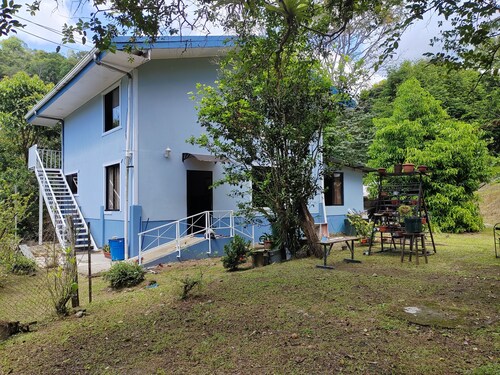 Equipped apartment, in a quiet and safe area surrounded by nature.