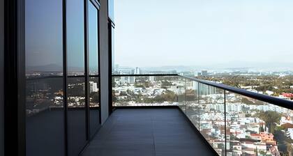 Urbania PHA Torre 100 by Del Mar