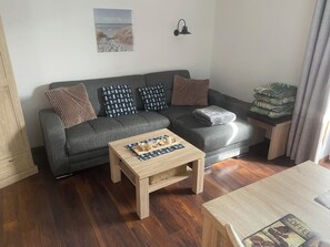 TV, books - House Hüsung (Zinnowitz)