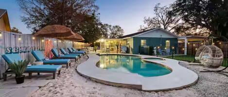 屋外プール、温水プール