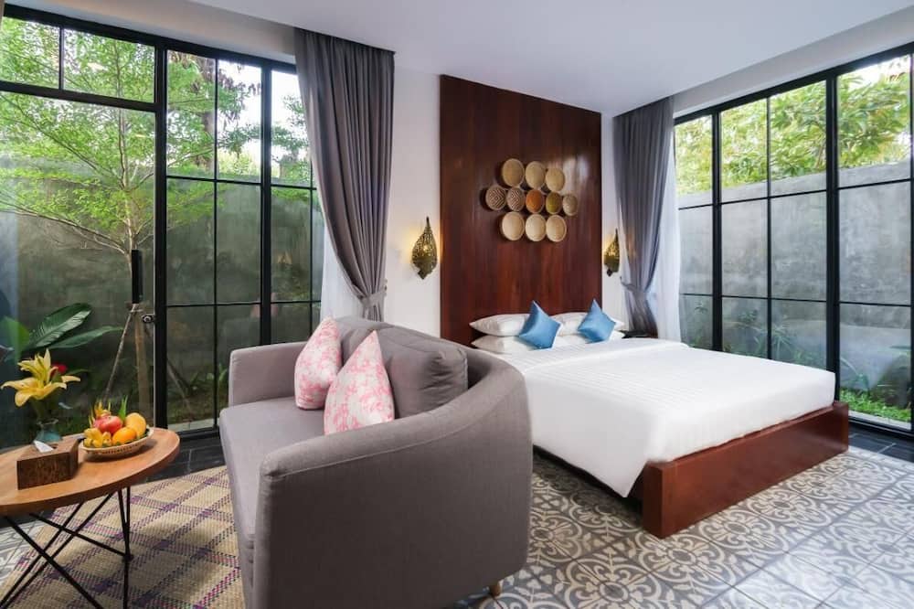 Room-deluxe Double Room With Patio or Ba