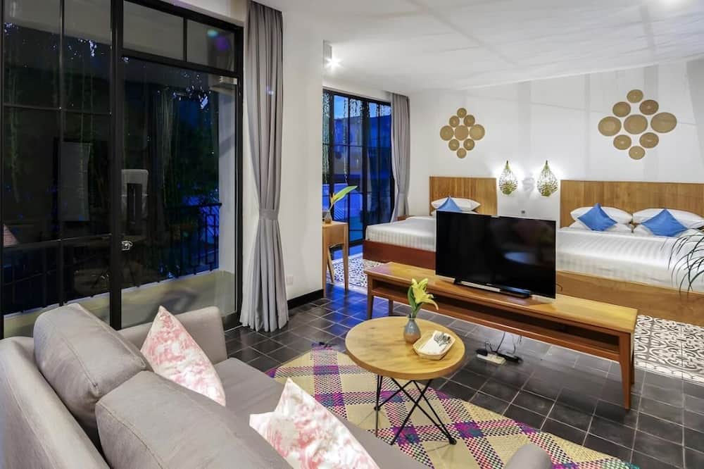 Room-family Suite With Balcony
